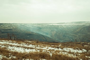 Bir büyük kömür madeni