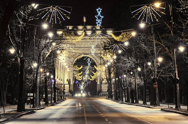 Der Triumphbogen (arcul de triumf) aus Bukarest Rumänien — Stockfoto