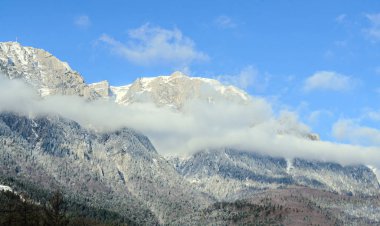 Karpat Dağları, Bucegi ile Caraiman tepe üst çapraz