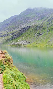 Balea Gölü buzul Gölü Fagaras 2034 m yükseklikte yer alan