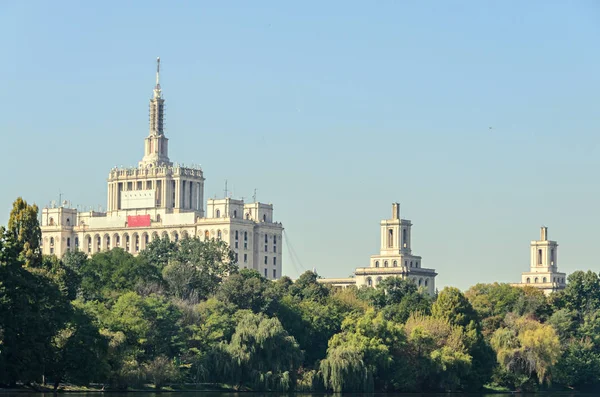 View from Herastrau Park of House of the Free Press - Casa Presei — Stock Photo, Image