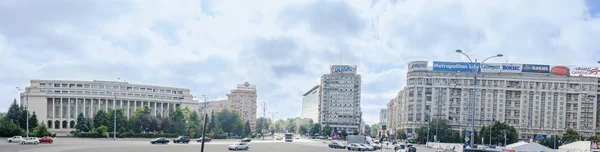 Plac Wiktorii z Pałacem Wiktorii. Piata Victoriei cu Palatul Victoriei. — Zdjęcie stockowe