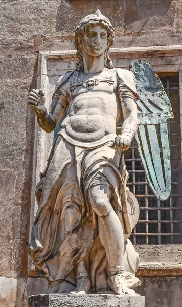 Visita Statua di San Angelo dal Castel San Angelo — Foto Stock