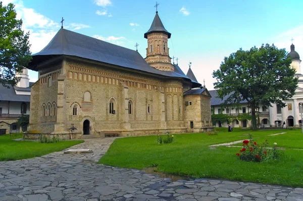 Moldavia, Romania - July 4, 2010. The Monastery Neamt in a clouds — Stock Photo, Image