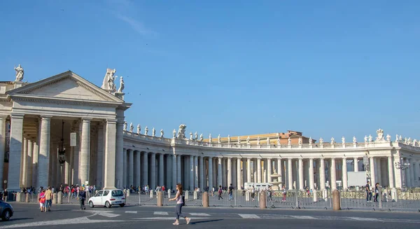 Roma, Italia - 12 de julio de 2013. Ciudad del Vaticano, Iglesia de San Pedro , — Foto de Stock
