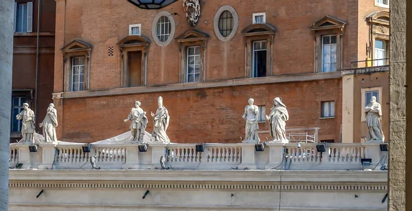 Rome, Italië - 12 juli 2013. Vaticaanstad, Saint Peter's Church, — Stockfoto