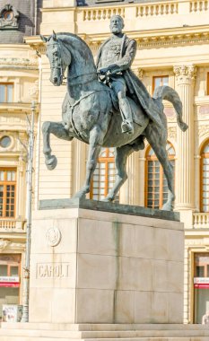 Heykel ve Carol Fundation bina ilk.