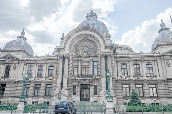 Le Palais de la CEC construit en 1900, par Paul Gottereau . — Photo