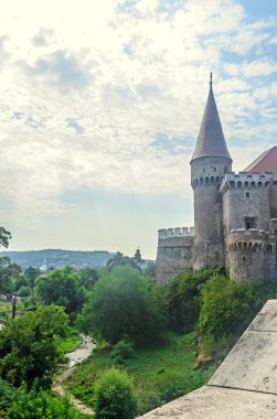 Corvins Castle John Hunyadi tarafından inşa, yaz saati