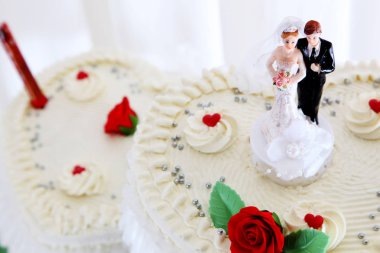 Düğün pastası Creme ve gül ile 