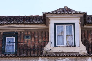 Görünümü windows Lizbon, Portekiz ve Alfama çatı