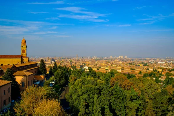 Bologna sonbahar manzara