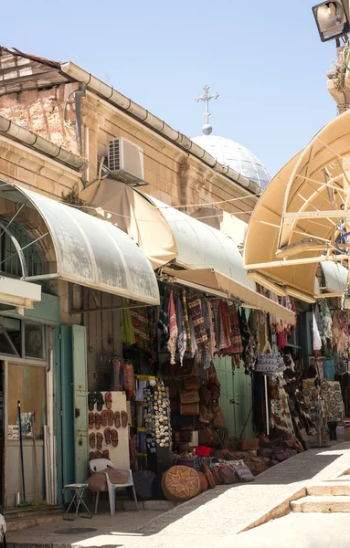 Colorido bazar callejero en la antigua Jerusalén — Foto de Stock