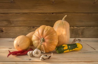 Sarı kabak ile sonbahar natürmort