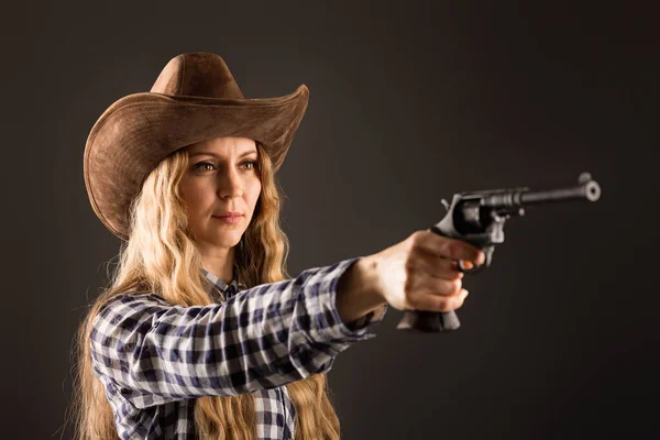 Studio portrait de fille avec chapeau de cow-boy — Photo