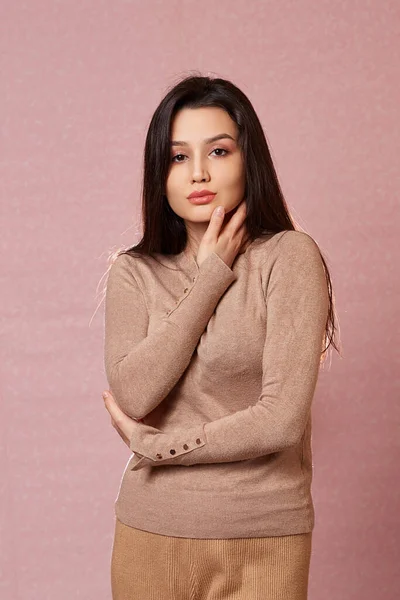 Portrait Une Jeune Belle Fille Brune Asiatique Vêtue Une Veste — Photo