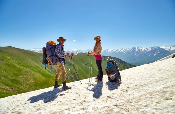 Kazakistan, Çimkent, üzerinde 12 Haziran 2016. Adam ve kadın s