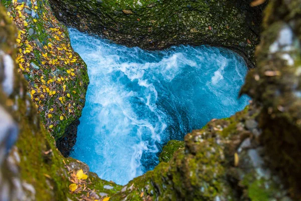 A river in a canyon in the shape of a heart — Stock Photo, Image