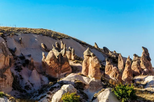 Táj természeti rock formáció képzelet vagy a Devrent-völgyben, Cappadocia, Göreme, Törökország. — Stock Fotó