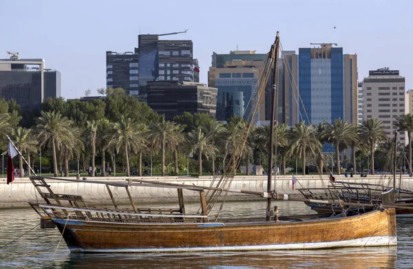 Jalibut dhow nella laguna dei musei — Foto Stock