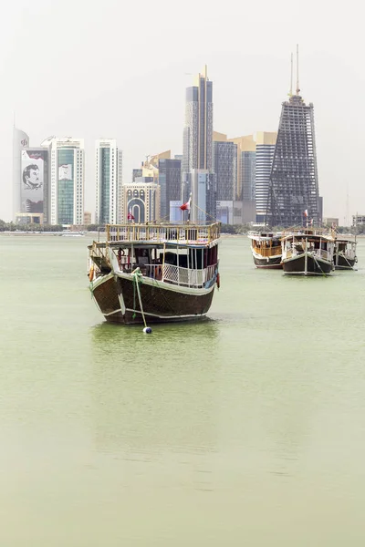 Dhows towers and the Emir vertical — Stock Photo, Image