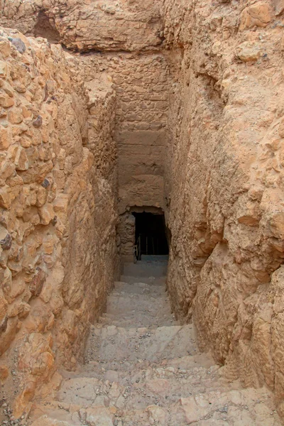 Masada Kalesi harabeleri, İsrail