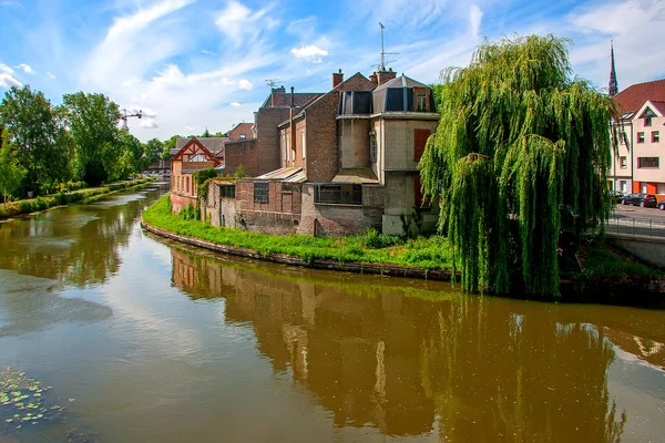 Amiens é uma cidade no norte da França — Fotografia de Stock