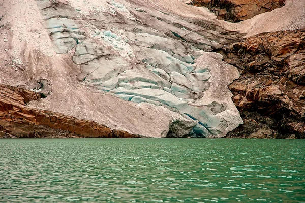 Glacier Briksdal au pied — Photo