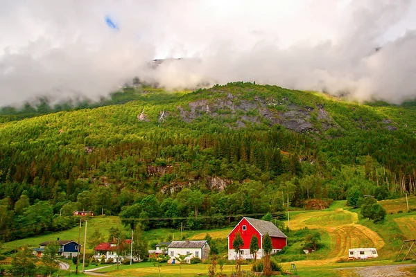 Tradycyjny norweski krajobraz — Zdjęcie stockowe