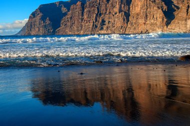Tenerife kayalık sahil