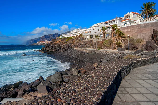 Tenerife kayalık sahil