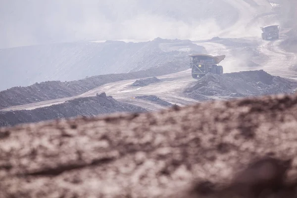 Külszíni bánya... Bányászat — Stock Fotó