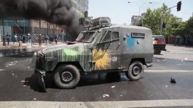 Şili'deki öğrenci protesto
