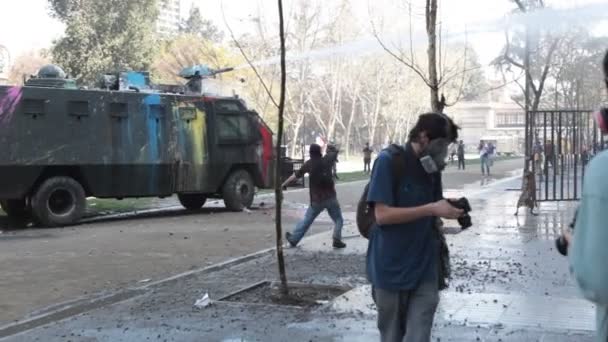 Protesta estudiantil en Chile — Vídeos de Stock