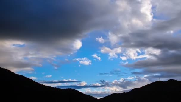 Wolken op schemering Timelapse — Stockvideo