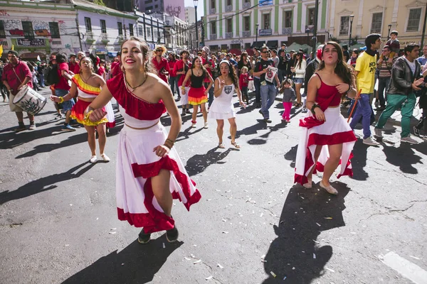 Carnival during protest, Valparaiso — Stock Photo, Image