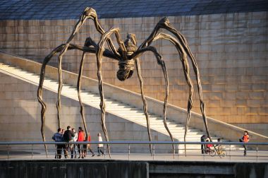 Louise Bourgeois - Bilbao, İspanya örümcek