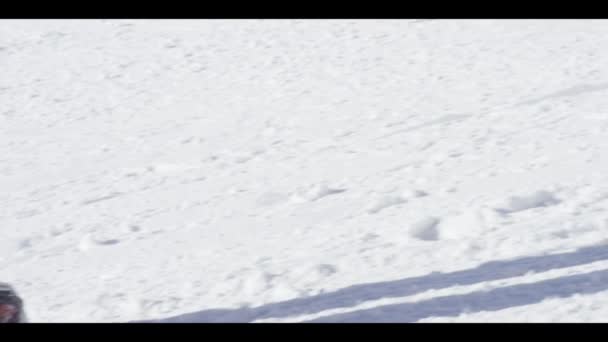 スキーのブーツ、ウォーキング — ストック動画