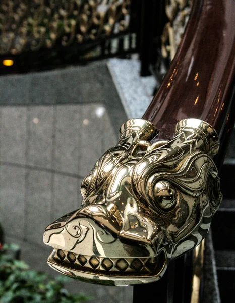 Dragon, tehlike ama uysal