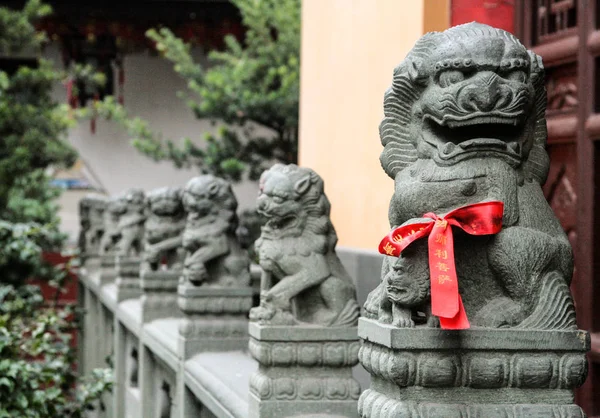 Taş dragons - tapınağın muhafızları