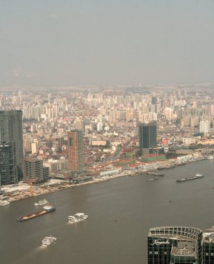 Shanghai, Çin - olabilir. 20, 2016: güzel görünümünden Oriental Pearl Tower Huangpu Nehri üzerinde birçok ünlü simge Şanghay'da dahil olmak üzere alacakaranlık, shanghai.