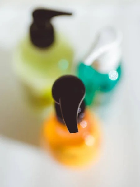 Flaconi Arancioni Calce Verdi Con Dispenser — Foto Stock