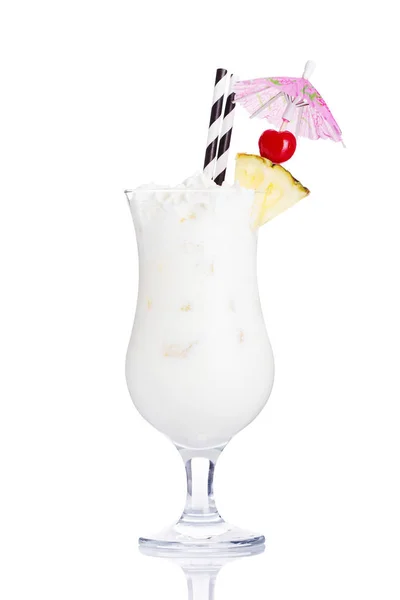 Pina Colada, sweet tropical cocktail — Stock Photo, Image