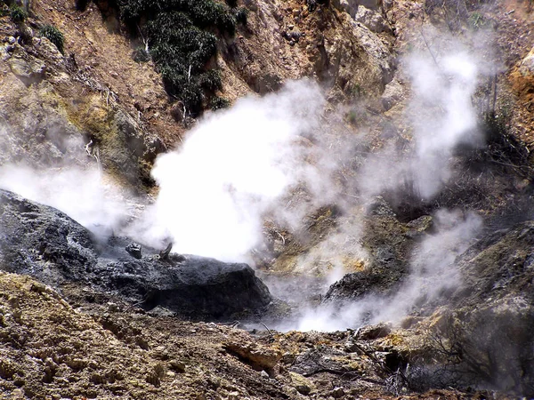 Visita al volcán Soufriere —  Fotos de Stock
