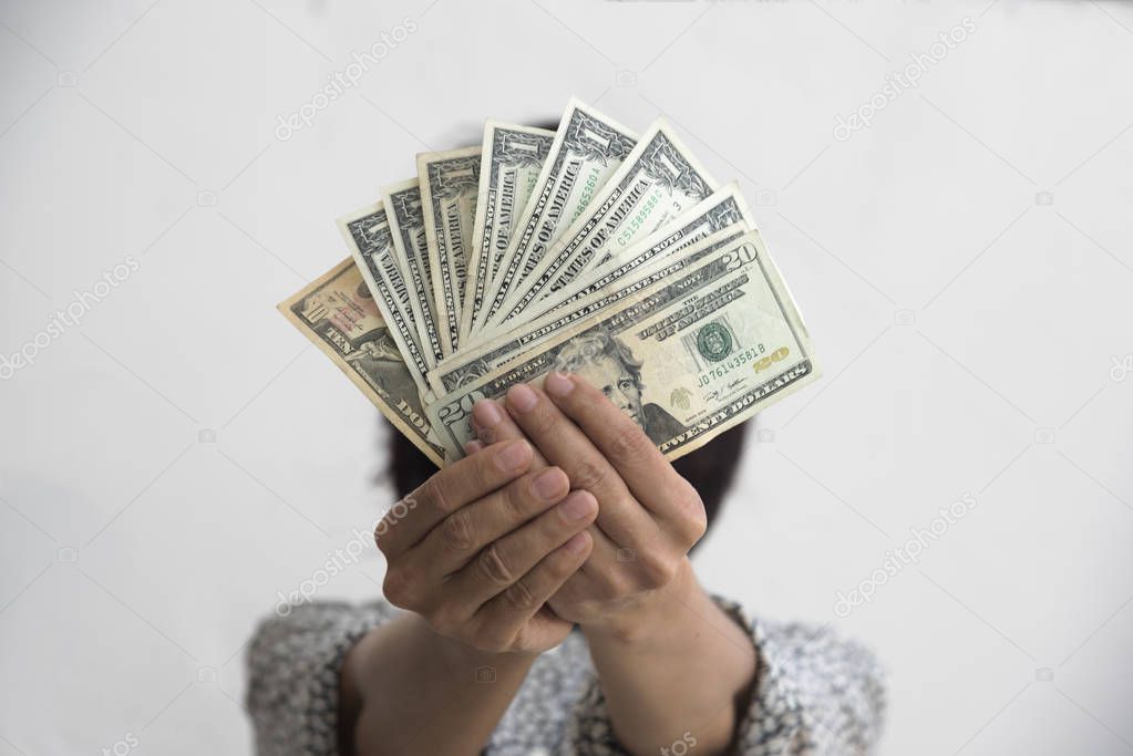 Holding dollar money