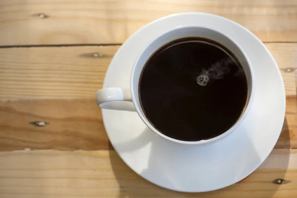Blick von oben auf eine Tasse Kaffee — Stockfoto