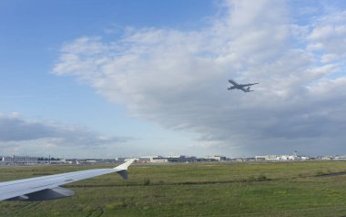 Bir uçak pisti alarak