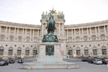 Vienna, Avusturya - 31 Ekim 2016: Atlı heykeli Prens e