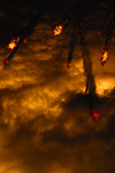 Ateş topları gökyüzündeki — Stok fotoğraf