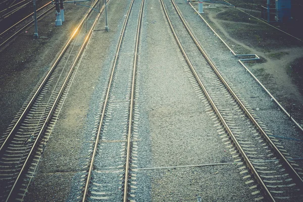 Železniční trať na vlakovém nádraží — Stock fotografie